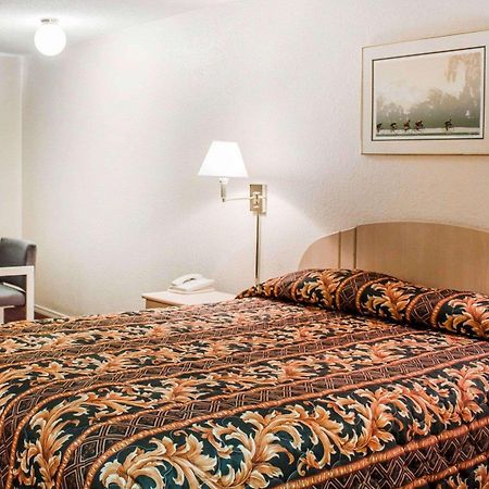 פינדליי Rodeway Inn מראה חיצוני תמונה
