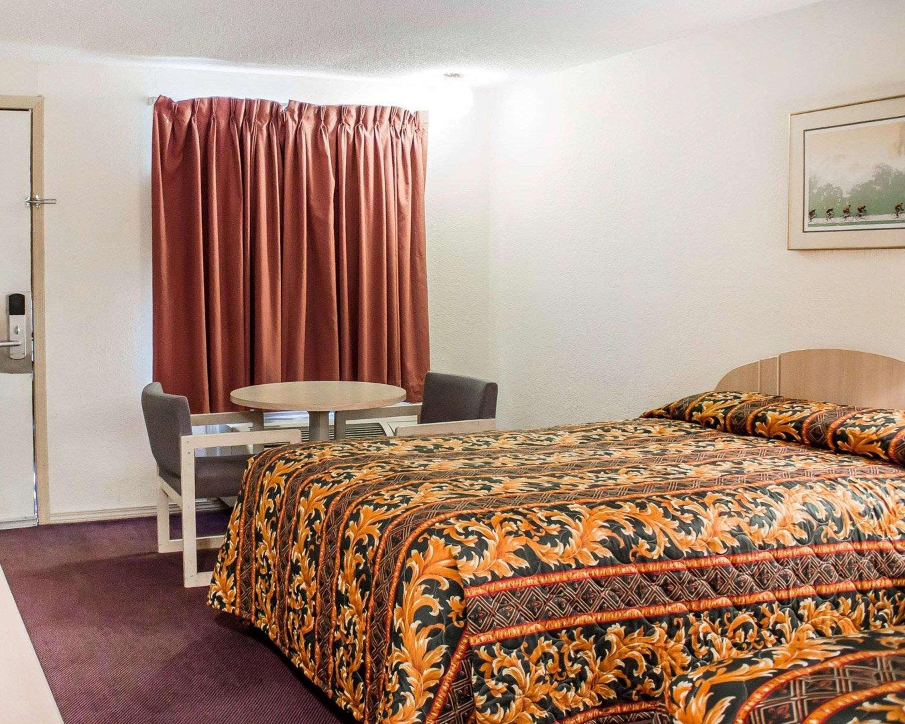 פינדליי Rodeway Inn מראה חיצוני תמונה