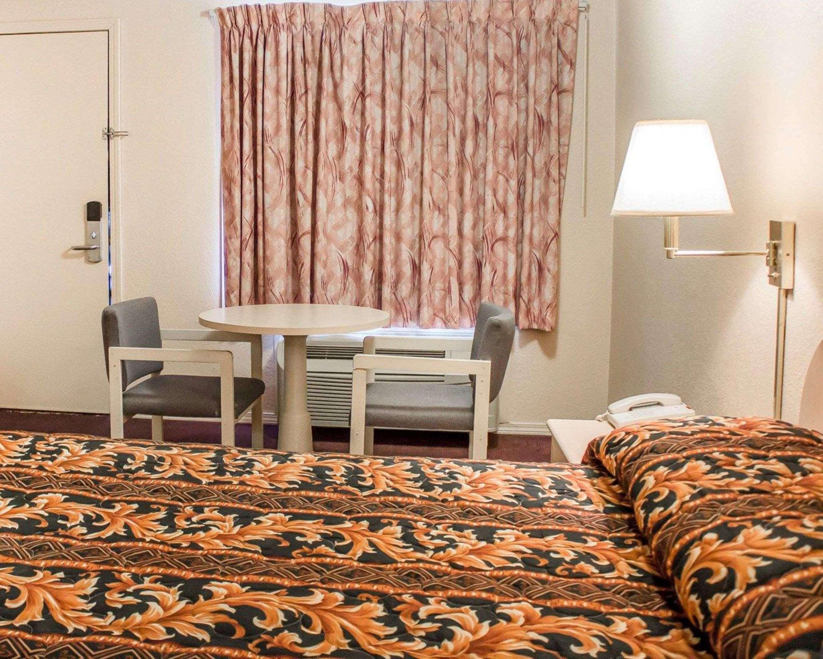 פינדליי Rodeway Inn מראה חיצוני תמונה